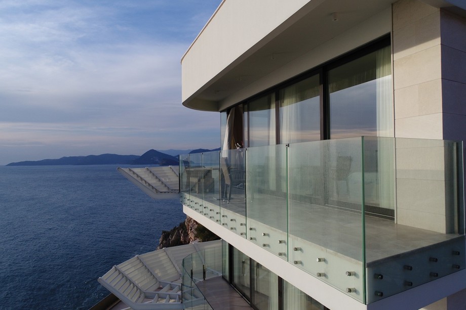 Maiden Seafront Penthouse Apartment