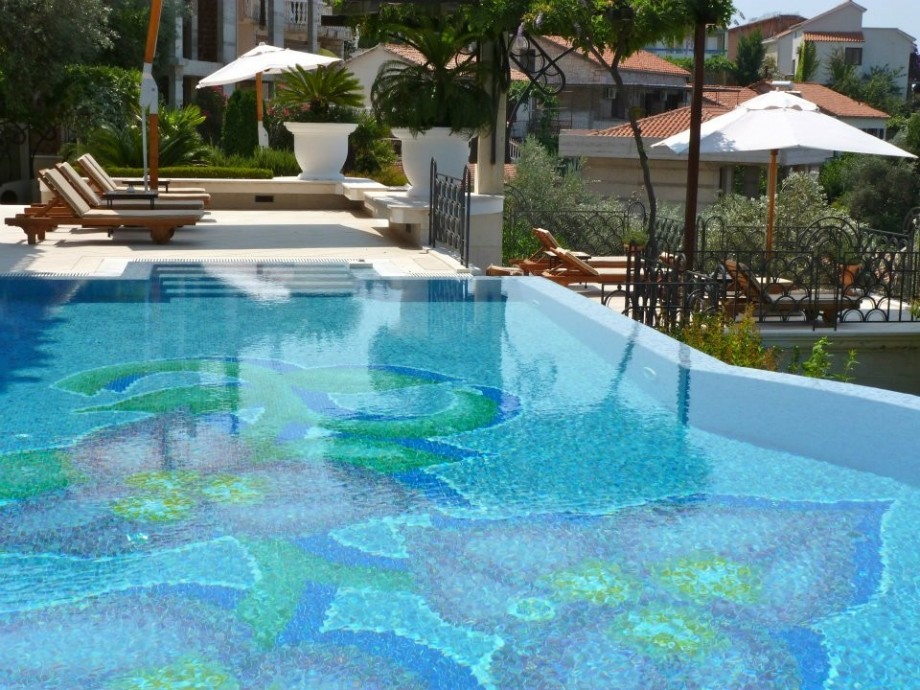 Luxury villa with pool