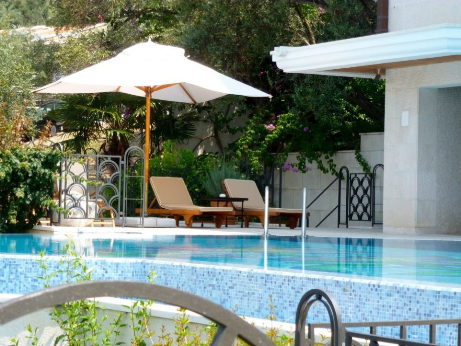 Villa with pool Sveti Stefan