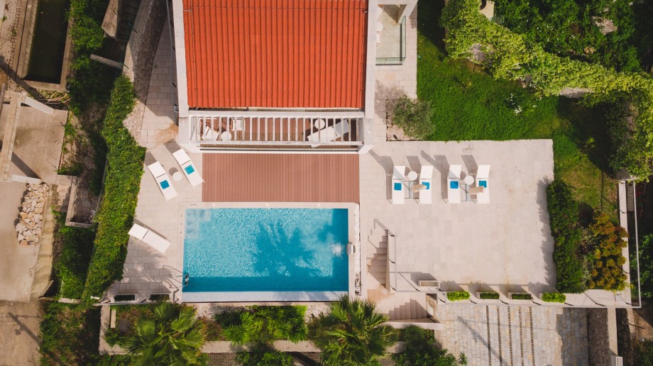 Luxury Villa Laurus with Pool