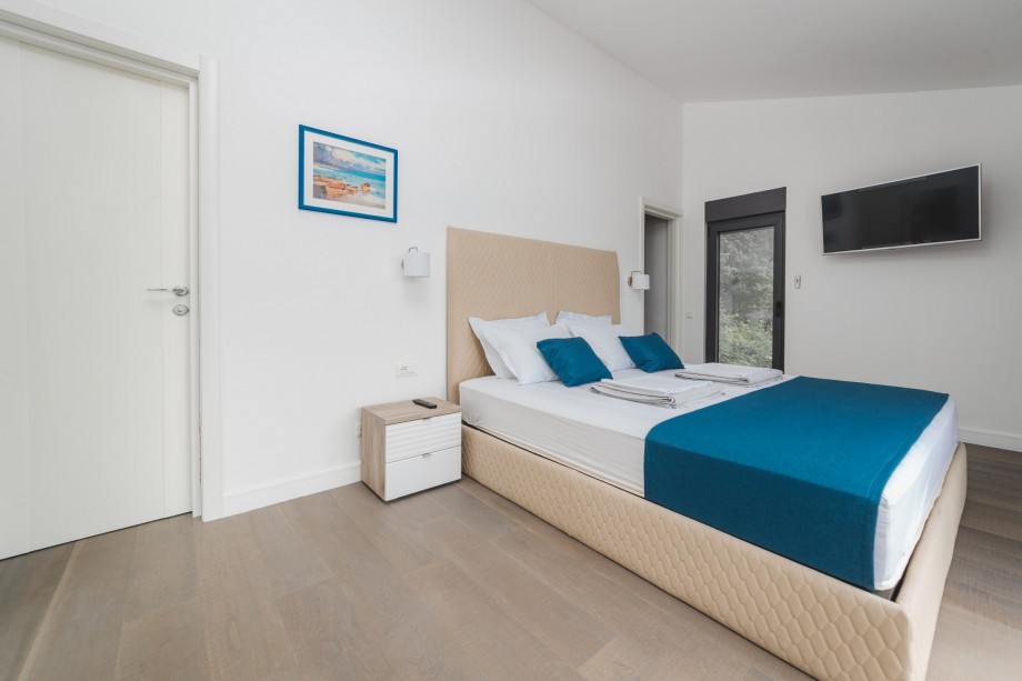 Kotor villas