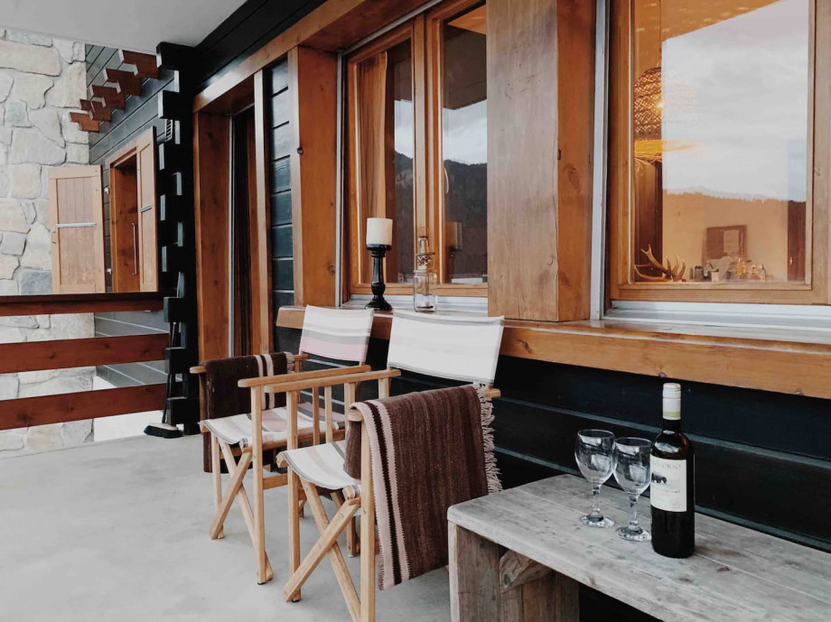 Luxury Ski Chalet, sleeps 8 or 10