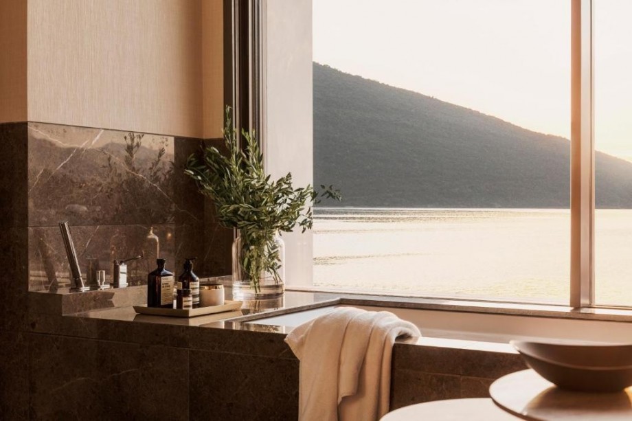 Seaview suite in Boka Bay