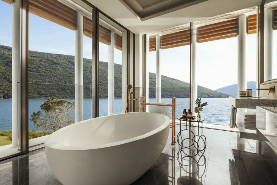 Bathroom View Portonovi