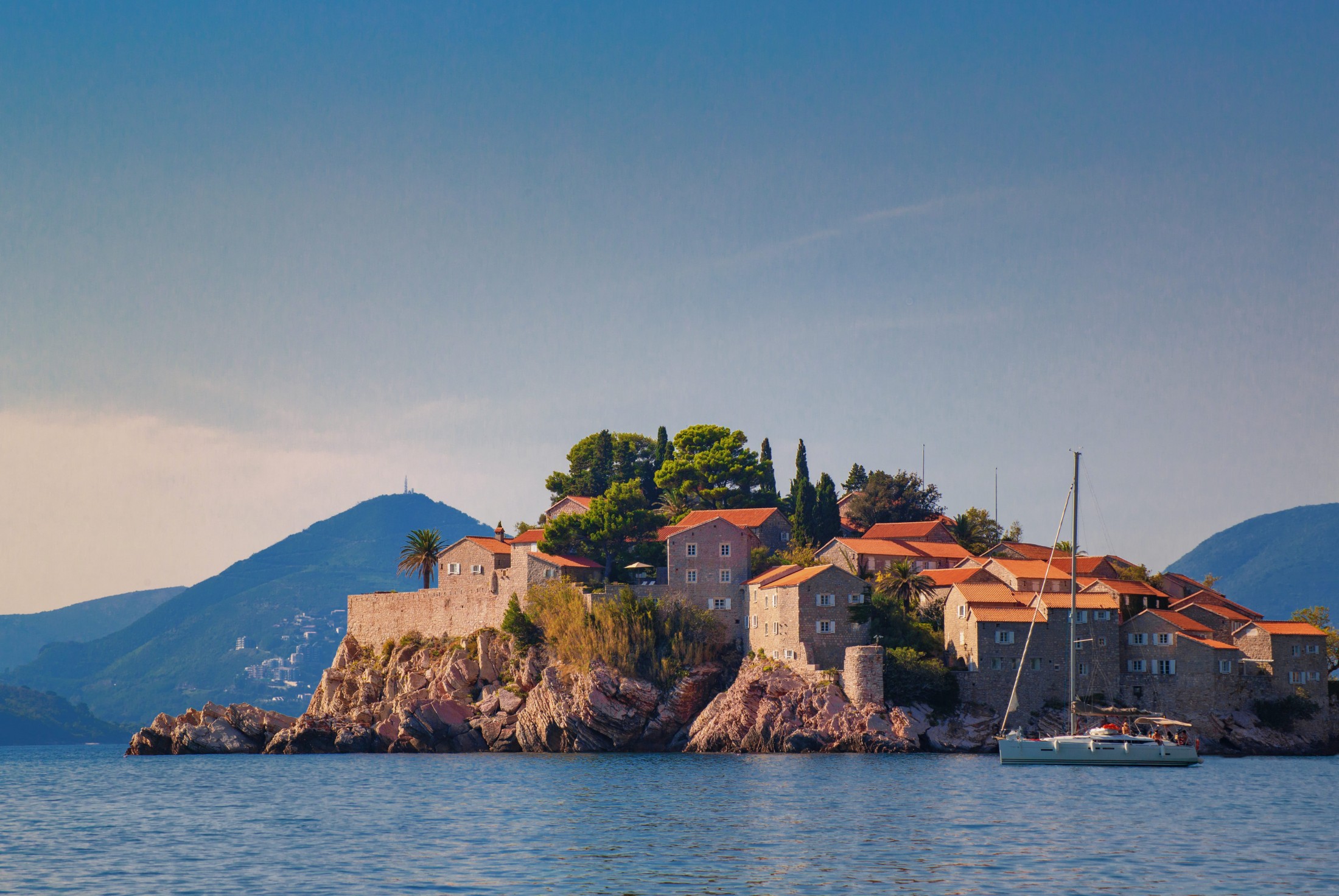 Saint Stephen Adası ve Aman Sveti Stefan Resort