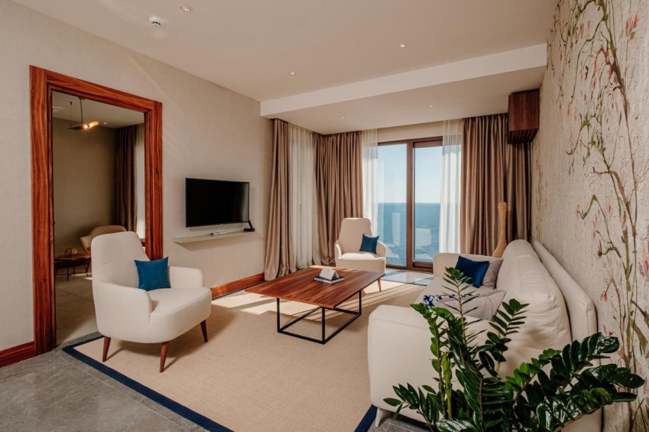 Anderba Zoya Suite