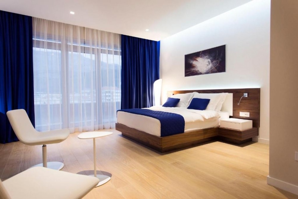 Superior Double Room with Balcony - Hotel TQ Plaza