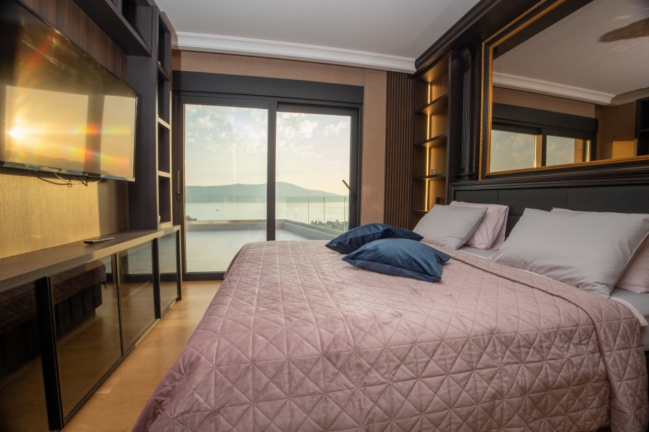 Lovely bedroom with view