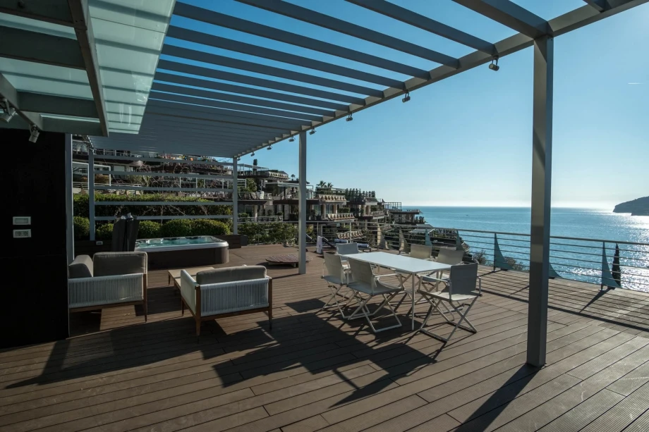 Rental unit with mesmerising views of Budva Riviera