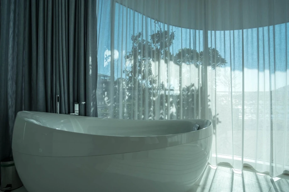 Luxury bathtub with breathtaking views of the Adriatic