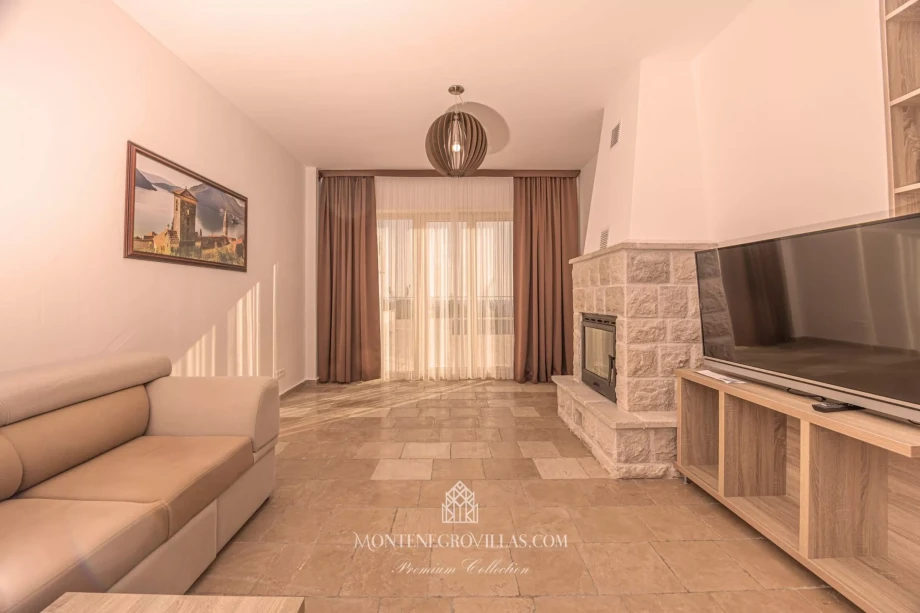 Spacious interior in Villa Jasmine Budva