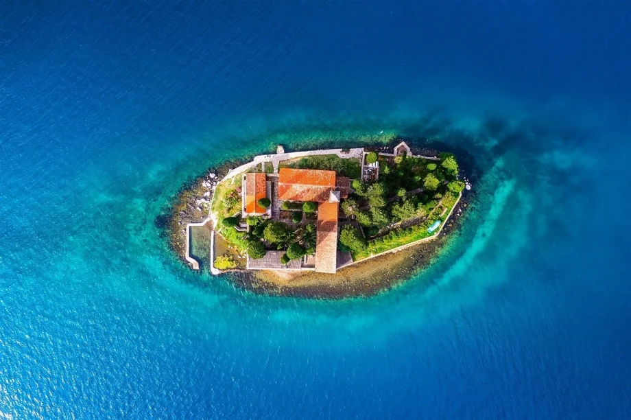 Private tours and excursions