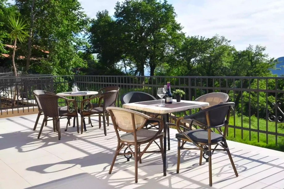 Beautiful Terrace with Stunning Views