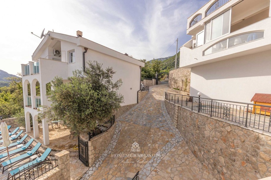 Outdoor look of the Montenegro Villa Adriatic Pearl