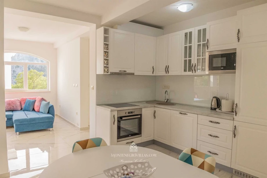 Fully fitted kitchen villa