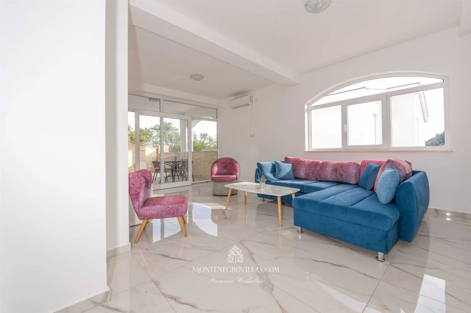 Comodious living room villa in Bar