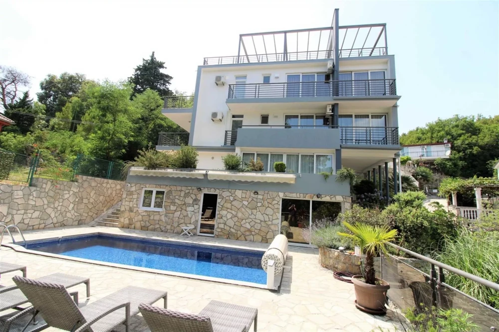 Luxury villa Lalovina with pool 2