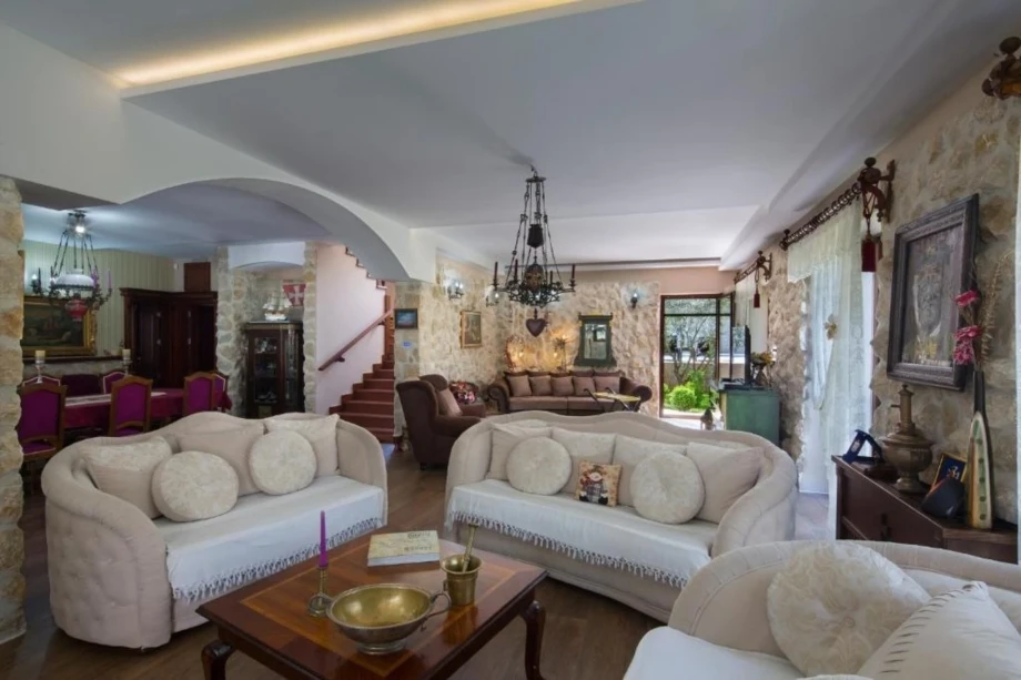 Comfortable living room villa in Kotor