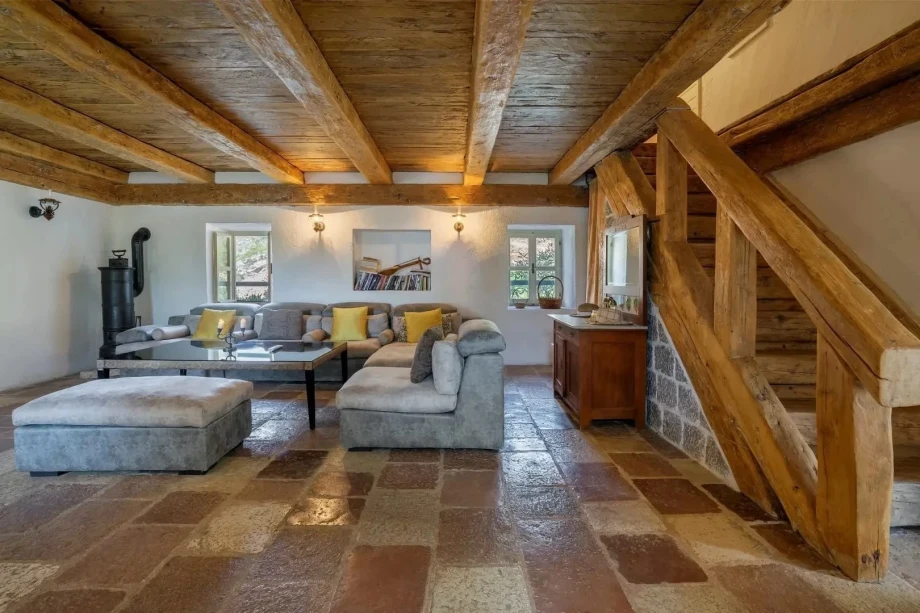 Rustic and Modern Villa in Budva with Elegant Stone Facade and Contemporary Touches