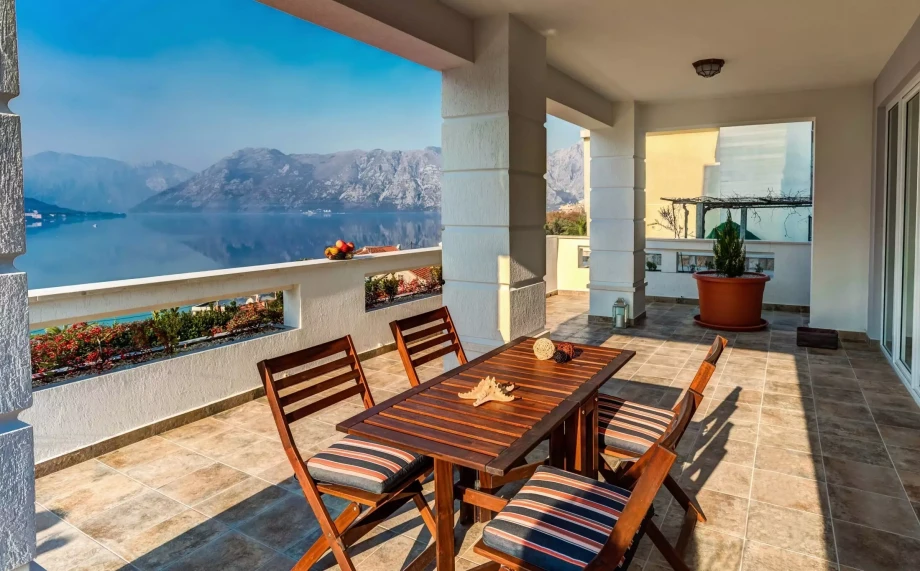 Outdoor table with a view in Kotor
