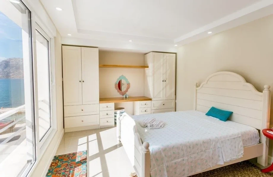 A panoramic bedroom with views of Kotor