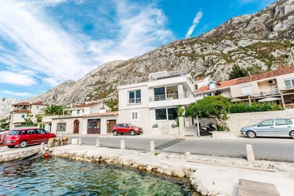 Beachfront Azure Hideaway Villa in Kotor