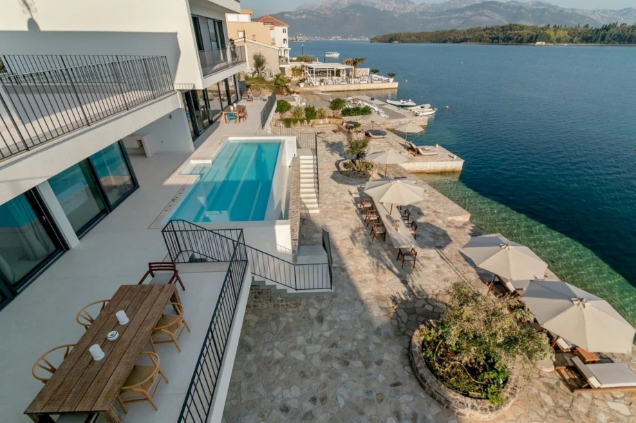 La Danse Du Soleil beachfront villa in Montenegro