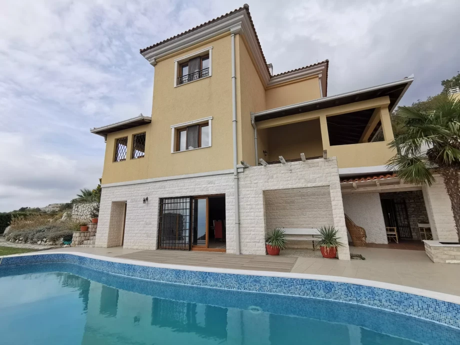 Villa with pool - Rustica Mediteranea, on the Montenegrin coast