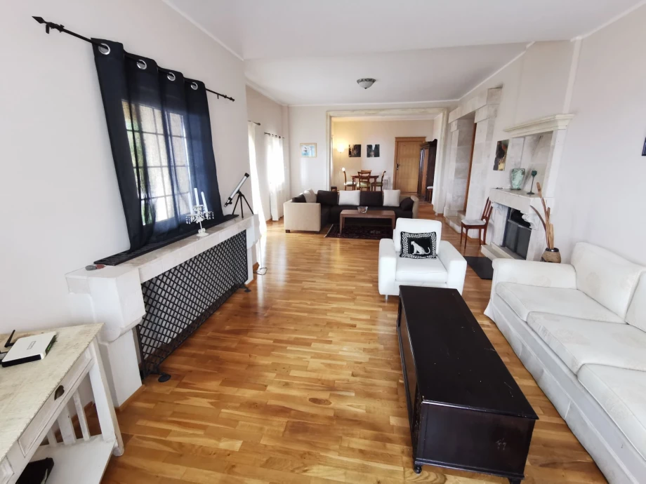 Large living room in Rustica Mediteranea villa for rent in Montenegro