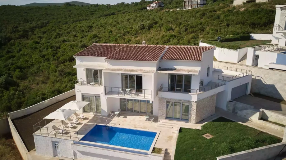 Montenegro luxury villa in Krimovica with pool
