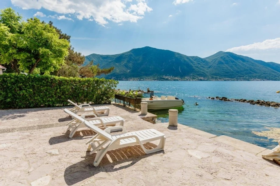 Sunbeds of the private Villa Seafront Bliss in Kotor