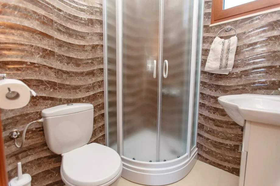 Luxurious Bathroom with Walk-in Shower at Vanilla Meringue Villa in Bar