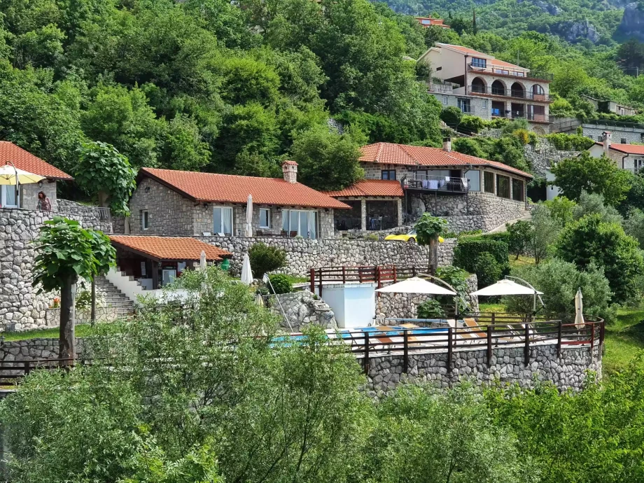 Luxury Villa Hansel with Pool in the magnificent hills high above Budva