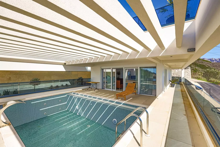 Outdoor swimming pool in Villa