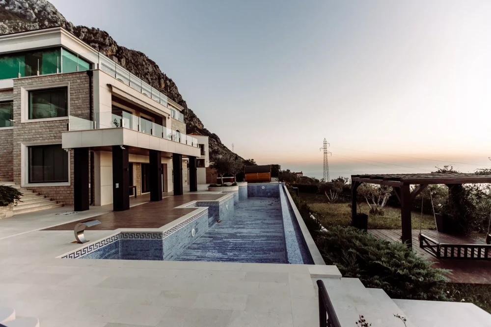 Perfect Villa with Pool at Endless Blue Villa, Budva