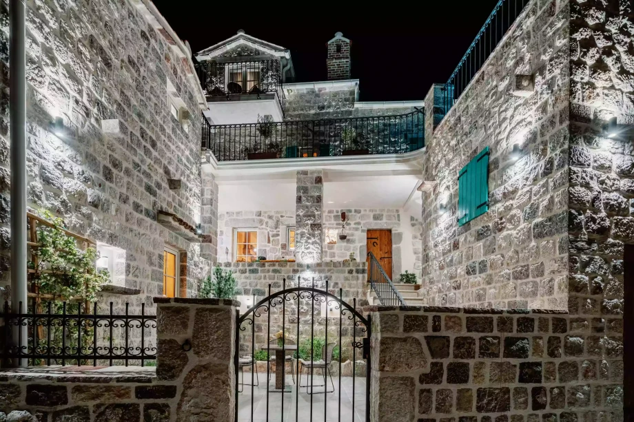 Stunning stone villa in Kotor