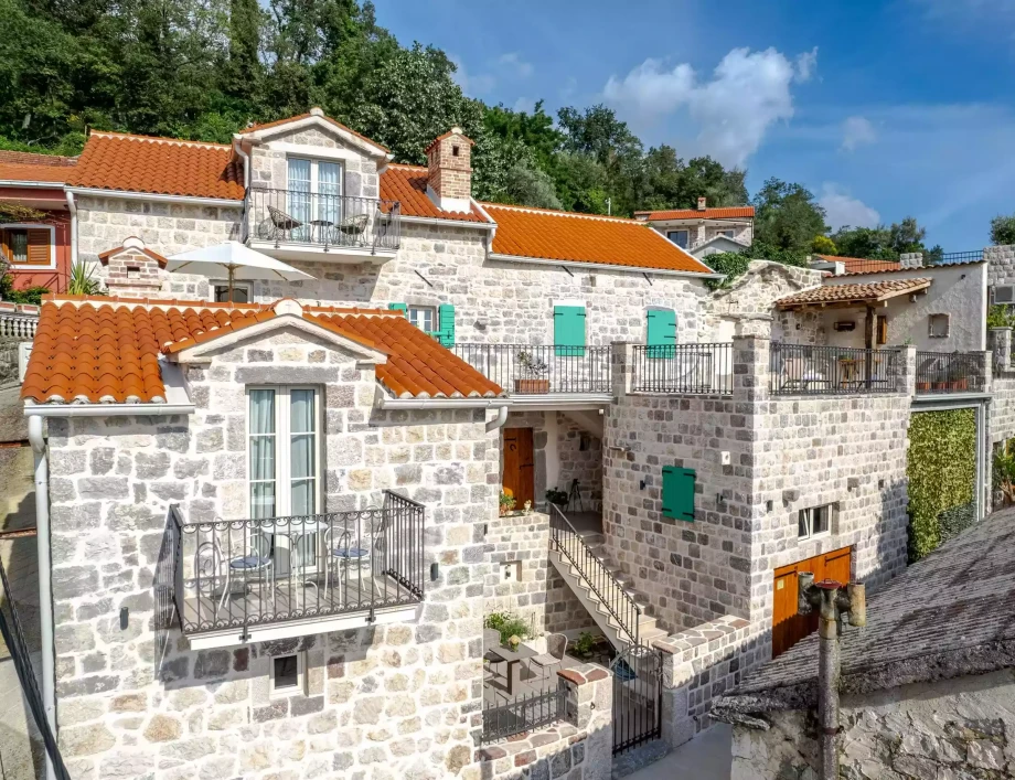 Unique villa in the Kotor Bay area