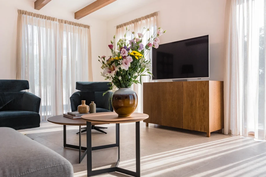 Lovely room in villa