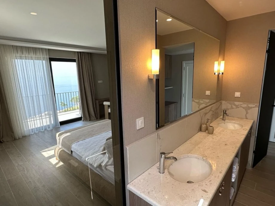 Bedroom with private bathroom