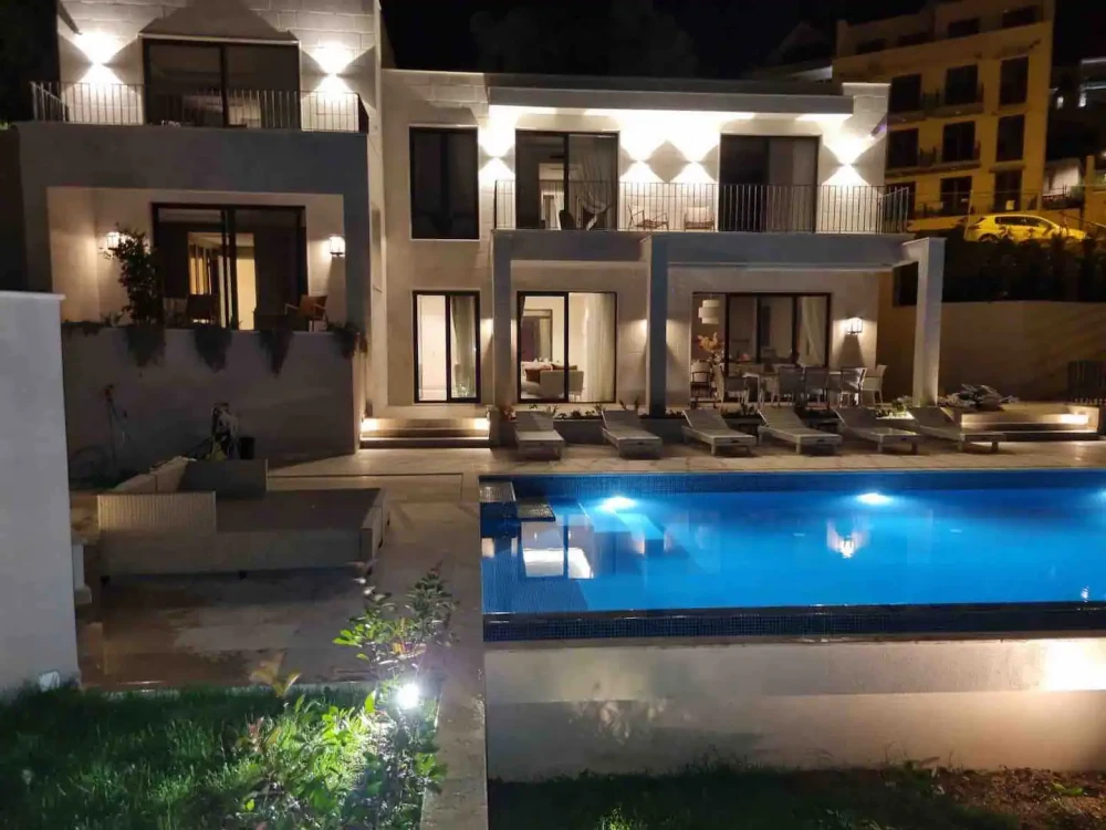 Villa Mila with Pool