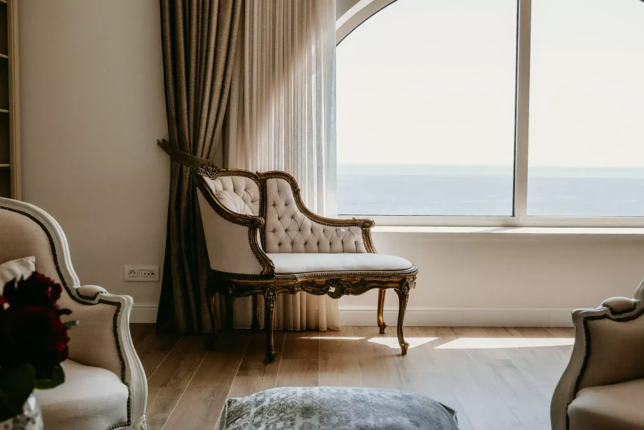 Elegant Room with Stunning View