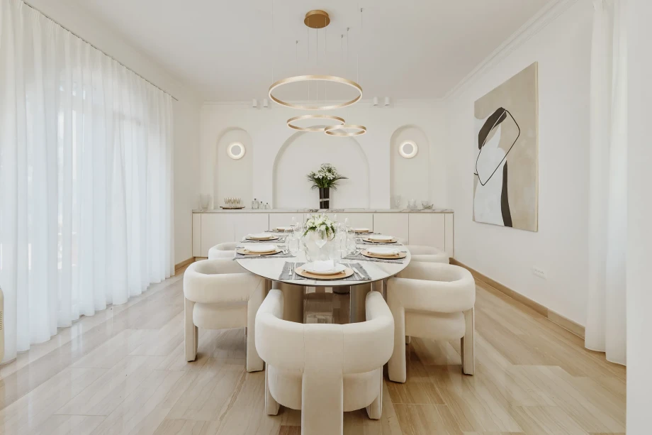 Equipped and modern dining area