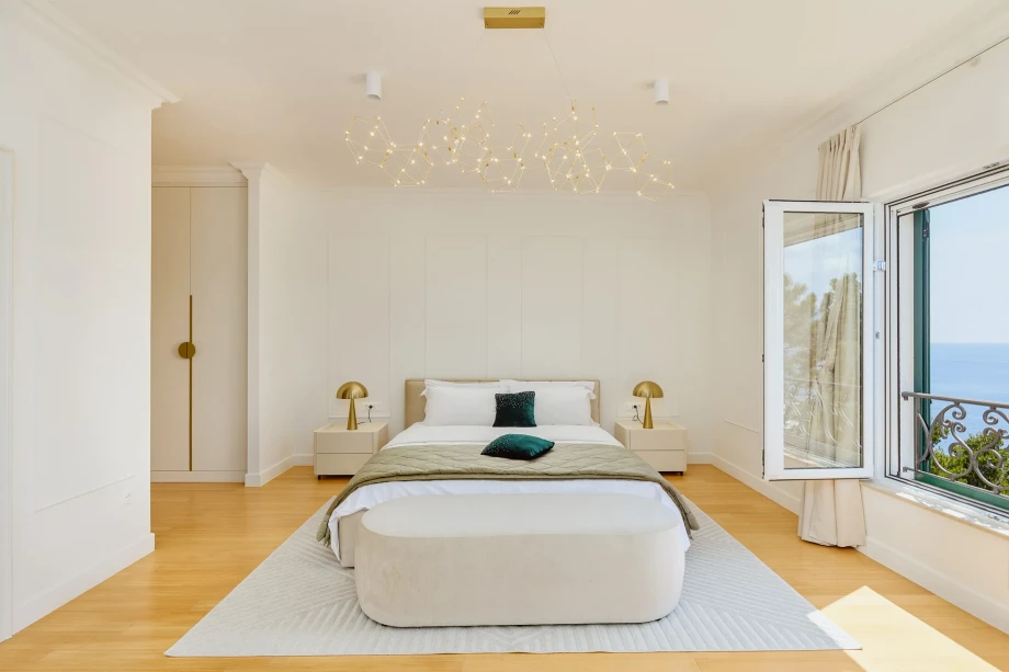 Elegant bedroom with sea view