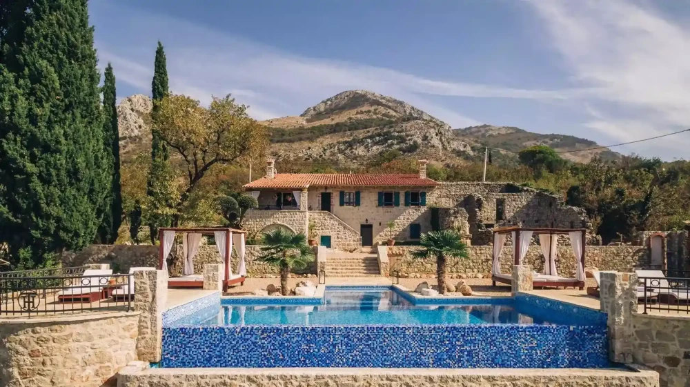 Luxury villa Andjelija with Pool for Large Groups