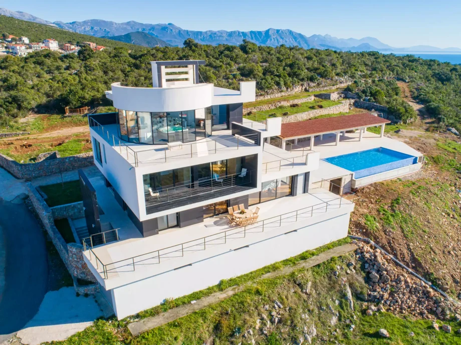 Morning Star Villa with Spectacular Views in Budva