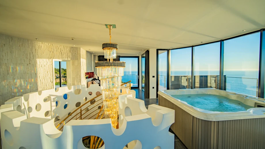 Luxurious Details in Villa Morning Star