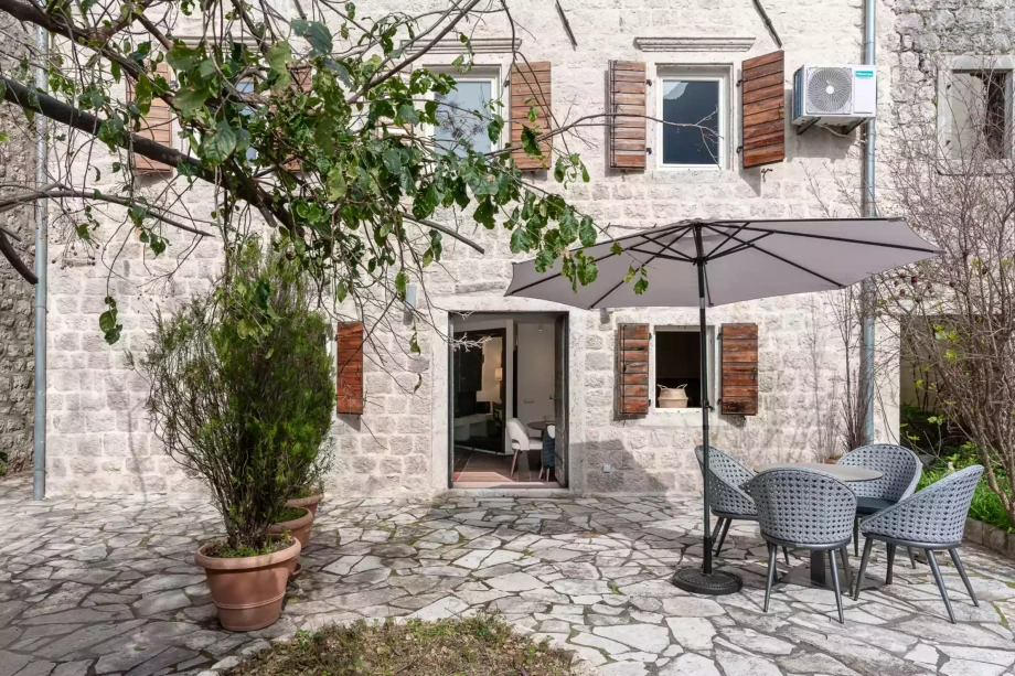 Family Villa for Enjoyment with Scenic Views