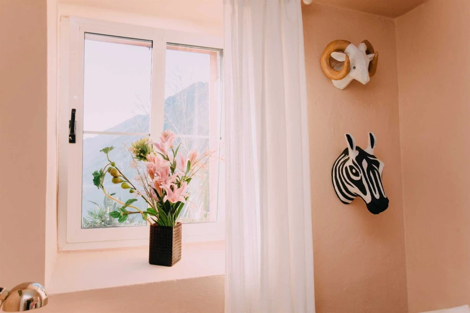 Elegant Wall Details and Artwork in the Montenegro Villa