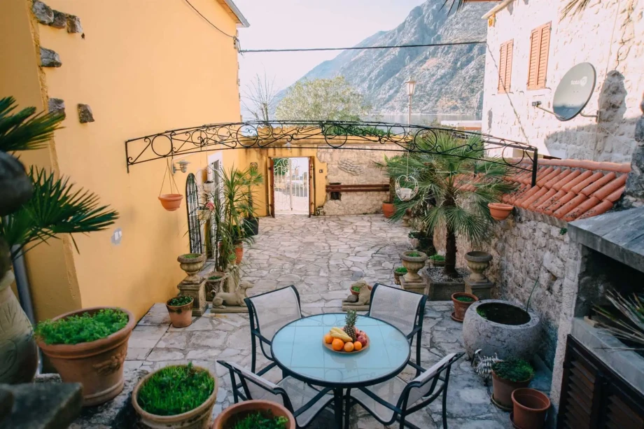 Villa Garden Overlooking the Beautiful Sea View