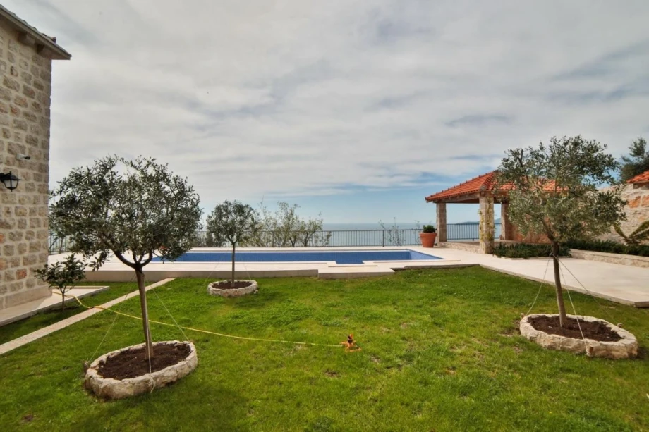 Villa Belvedere with Private Pool and Scenic View